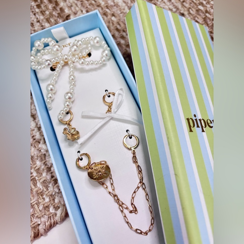 Piper Gold and Pearl Shoe Charms Set of 4